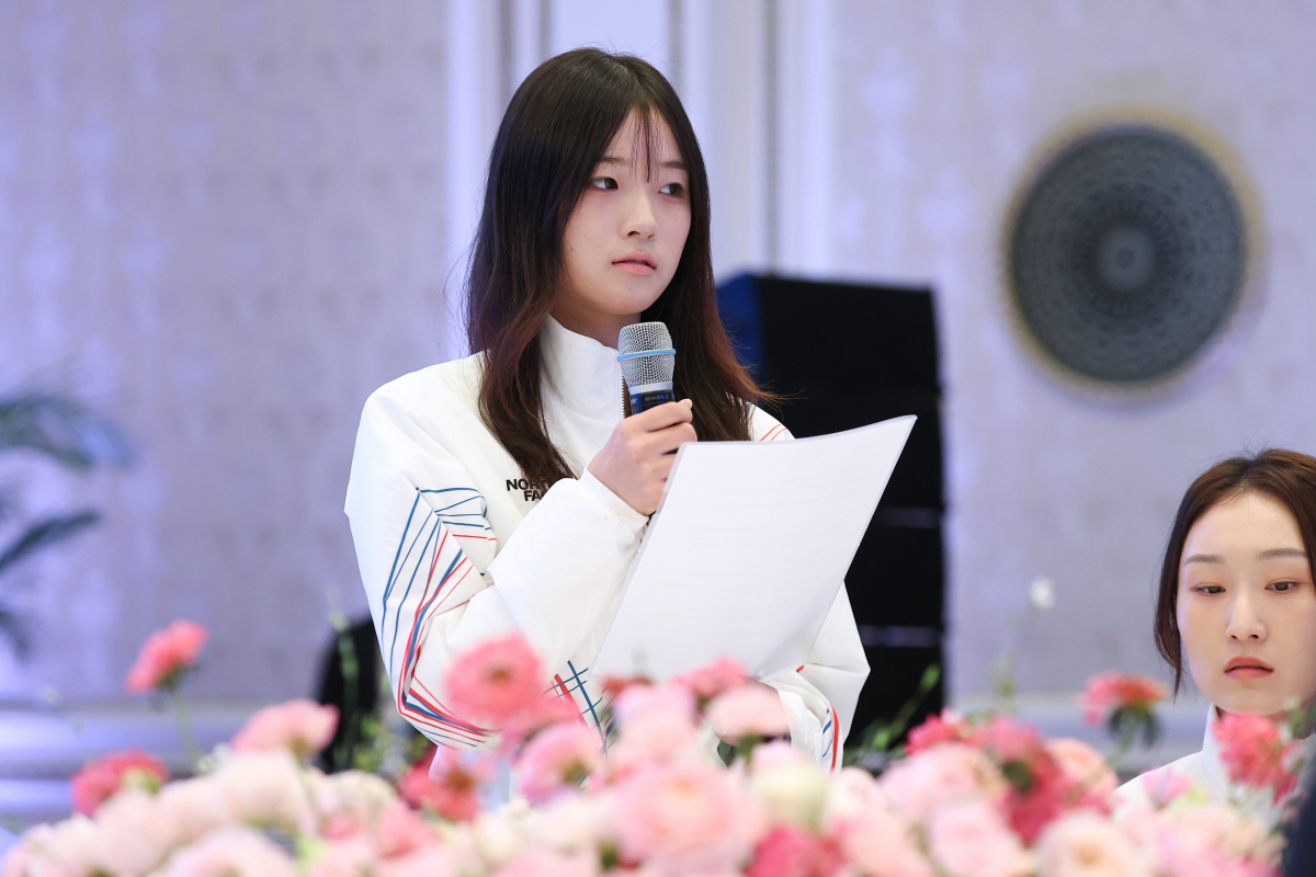 李 대통령, 동계올림픽 선수단 오찬 "한계를 뛰어넘는 도전, 대한민국의 …