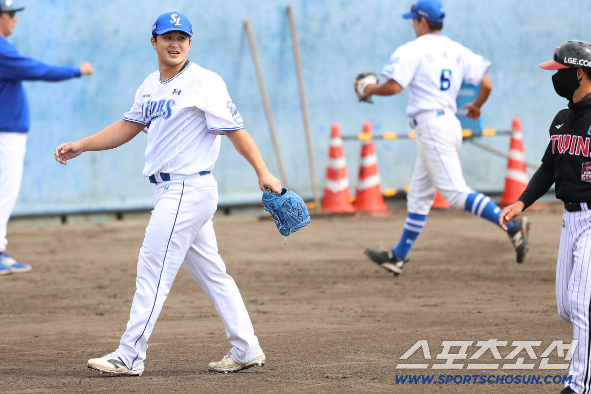 "우리 1선발이야" 울상인 박진만을 또 웃게한 최원태. 요미우리 3이닝 …