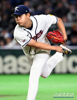 '150㎞ 전력투' 소형준, 韓 최고의 선택이었는데…'어라' 정우주가 안 나왔다