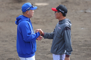 '몰래 온 손님'의 극찬, 