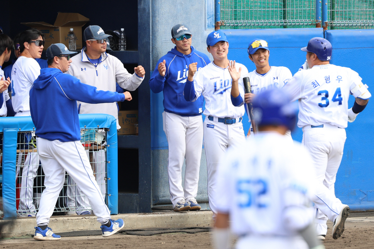 '몰래 온 손님'의 극찬, "숨 막히는 타선 업그레이드, LG와 함께 2…