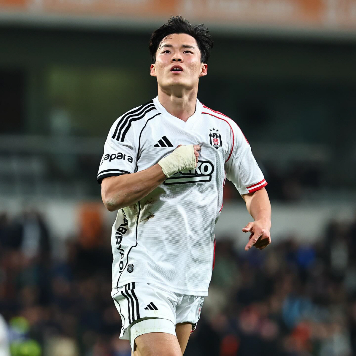 韓 축구 무시하지 마! '영입 포기' 슈트투가르트, '주전 제외' 헹크 …