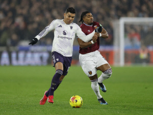 英 '비피셜' BBC 대서특필...축구 선수인데 