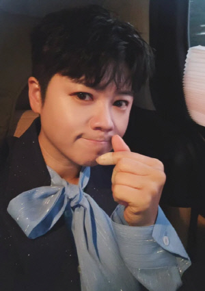 [청룡랭킹] 가수 마이진, 2월 청룡랭킹 여자 가수 부문 첫 1위 올랐다