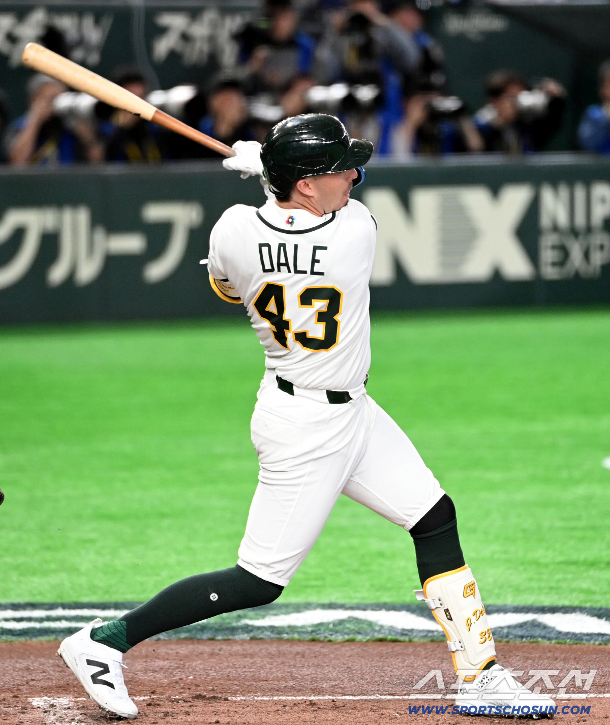 "7,8번 아니고 5번 치더라." 데일 보며 뿌듯한 이범호 감독. "아시…