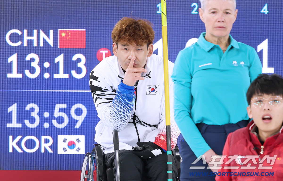 "아깝다! 마지막 8엔드,통한의 샷 실수" '팀 200' 이용석-백혜진,…