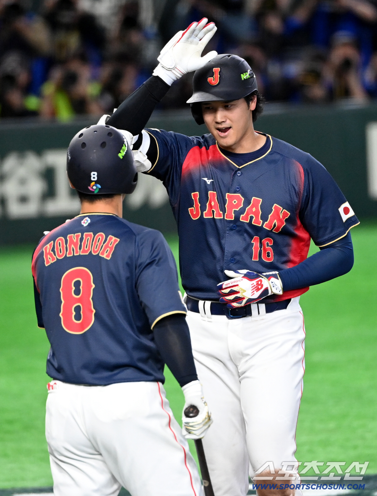 '한일전 총력 포기?' 류지현 감독 발끈…"전략적 판단" 도대체 어떻게 …