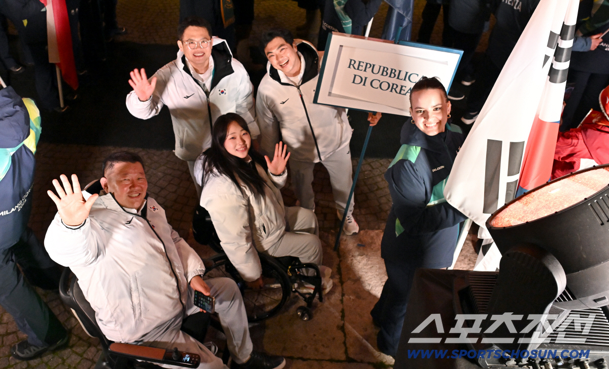 [패럴림픽 개막]대한민국 15번째 입장, 선수대표 이충민X박채이... 러…