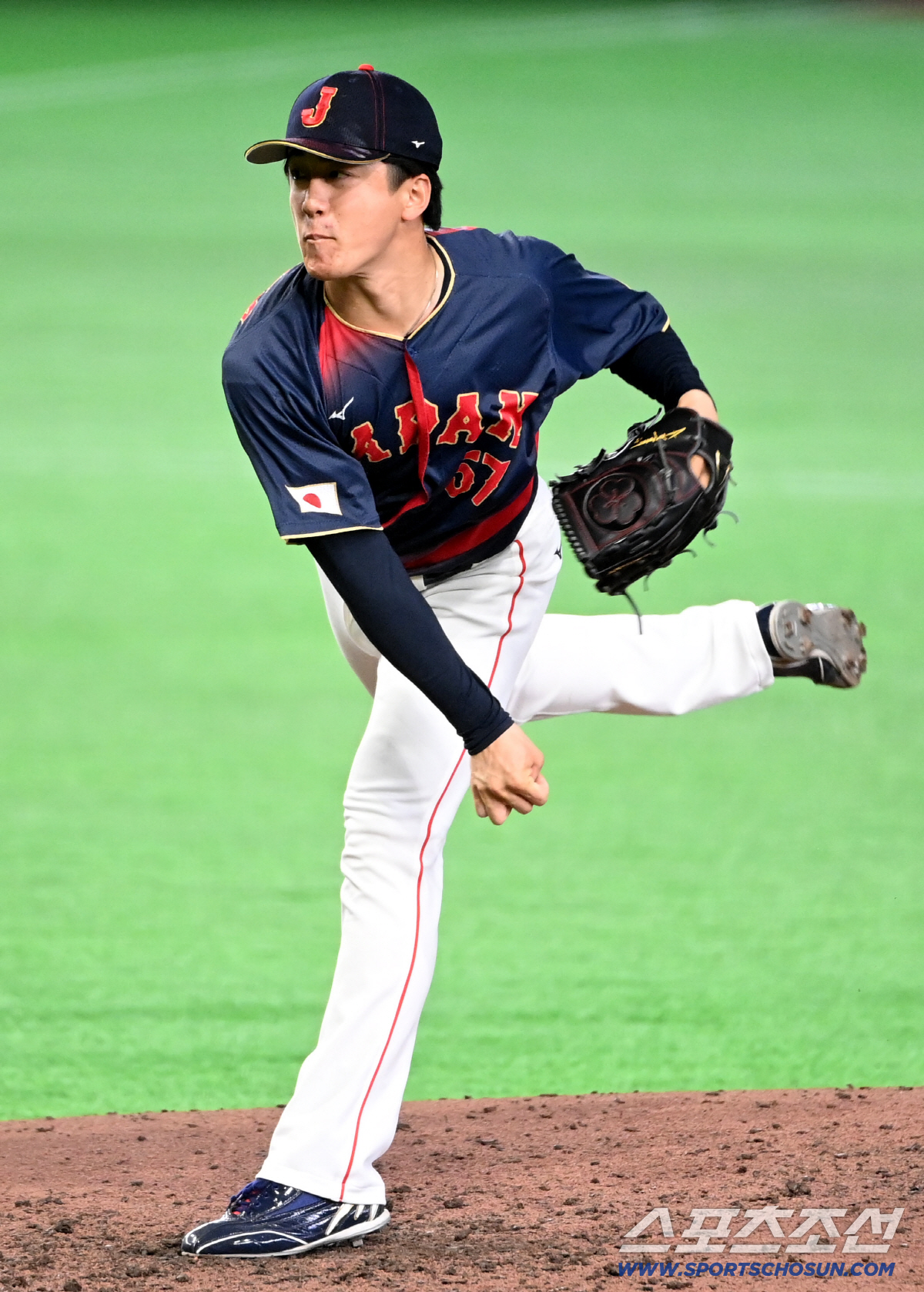 '11번' 다르빗슈 유니폼 더그아웃에 걸고 7회 콜드승, 존경받는 대선배…