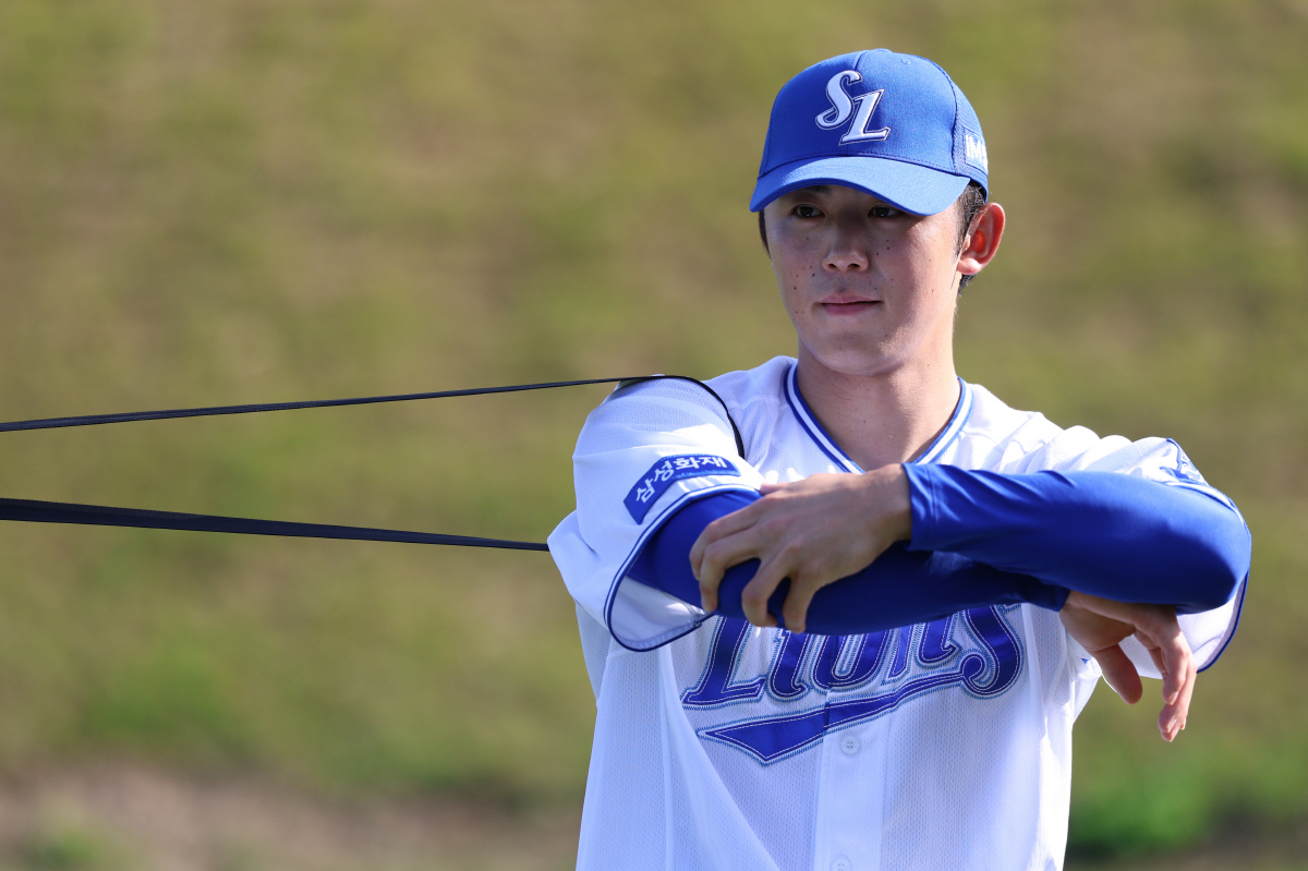 '퇴출설' 광속 아쿼 미야지 드디어 첫 실전. 마지막 KT전 불펜대기[오…