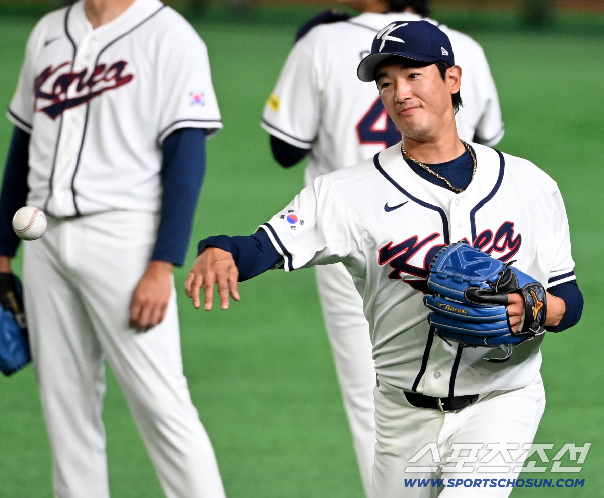 '5번 위트컴-9번 김혜성' 숙명의 한일전, 최정예 라인업 전격 수정! …