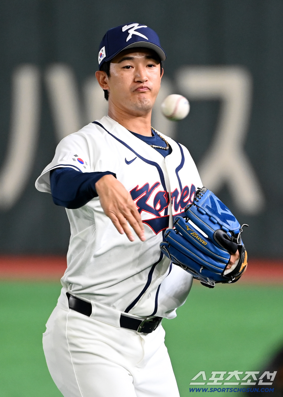 '왜 고영표인가' 日 10연패 공포 끊나, 류지현 감독…"한일전 굉장히 …