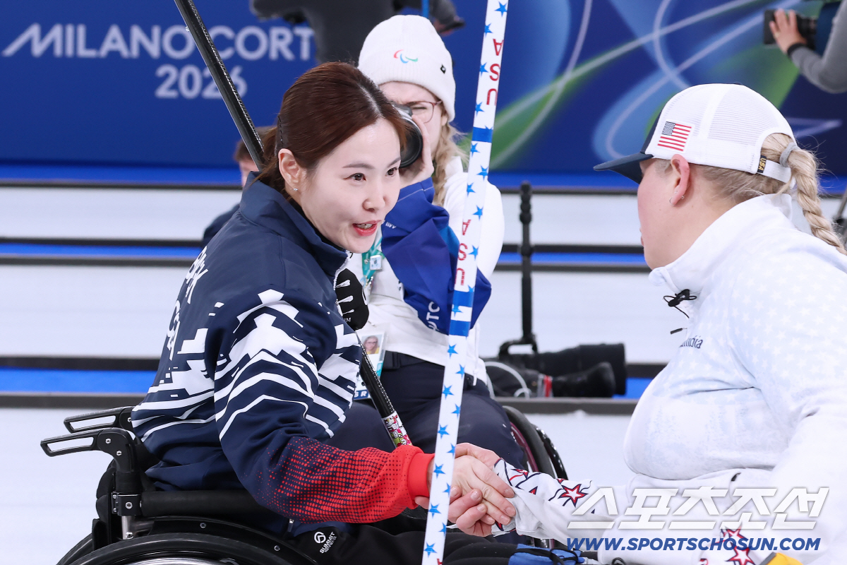 "4강 찍고 16년만의 메달 가즈아!" 이용석X백혜진조,' 컬링 믹스더블…