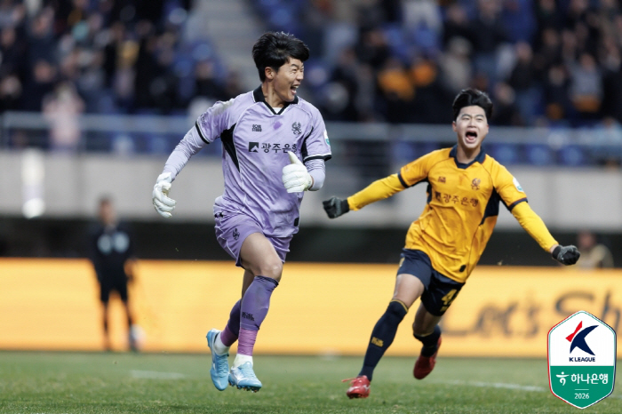 이정효 없어도 무너지지 않는다, 모두가 찍은 '강등 0순위' 광주 드라마…