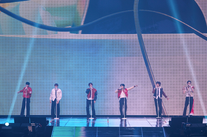 라이즈 "벌써 마지막 공연, 몸 아낄 필요 없다…기절할 때까지 무대"