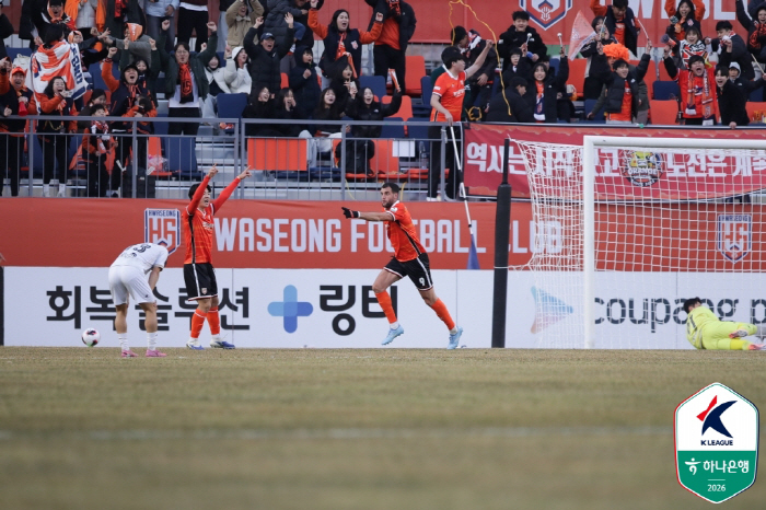 [K리그2 현장리뷰]"'2년차 두리볼' 놀랍다" 화성, '뉴페이스' 페트…
