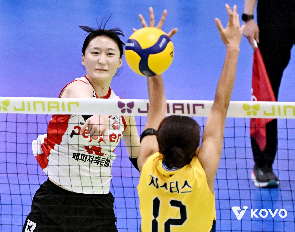 양효진 은퇴식 경기인데…조이가 없어도 페퍼저축은행은 '천적'이었다..5승…