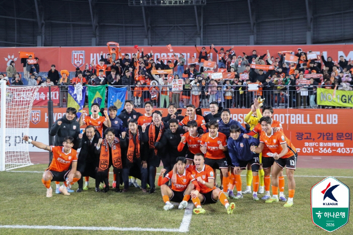 ''에이전트 데얀' 한 건 했다' K리그 선발데뷔전서 멀티골 넣은 페트로…