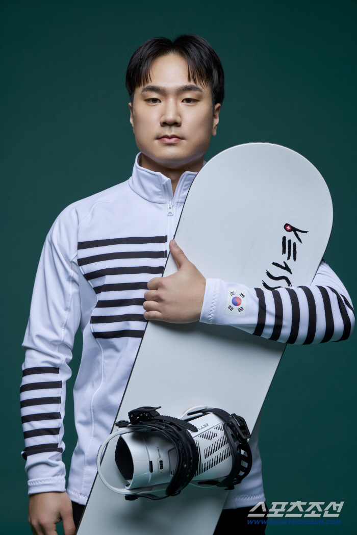 "베이징의 눈물→코르티나의 기적!" '불굴의 보더' 이제혁,스노보드 사상 첫 메달! 韓 이틀만에 금1-동1 '목표 조기달성'