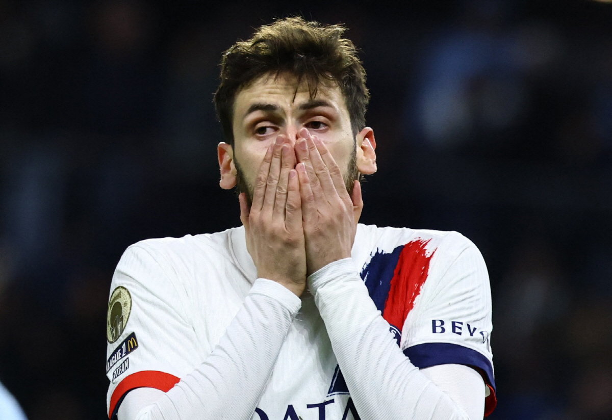 '강인아, EPL이 부르는데 갈까' 몸값 1200억 PSG 불화설 주인공…