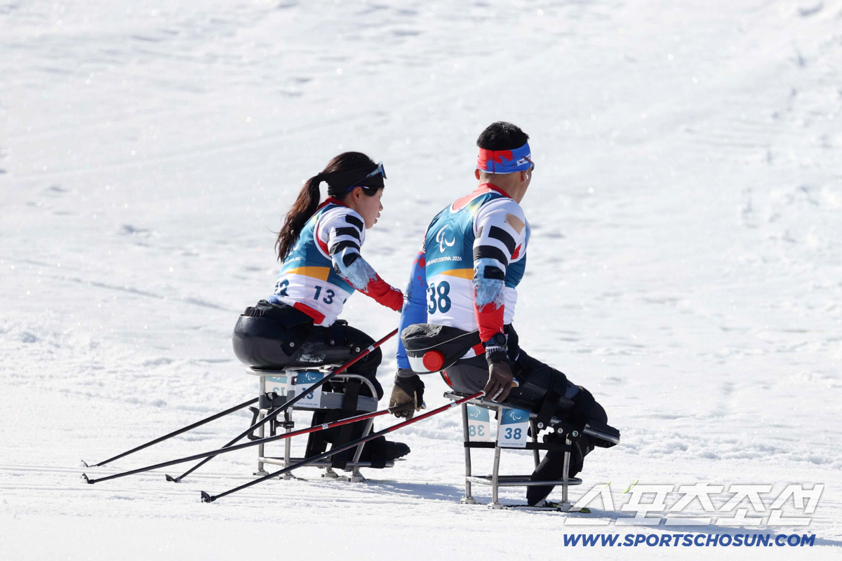 "신의현의 평창 미라클 8년후→김윤지의 금빛 미소"  대한민국은 동계패럴…