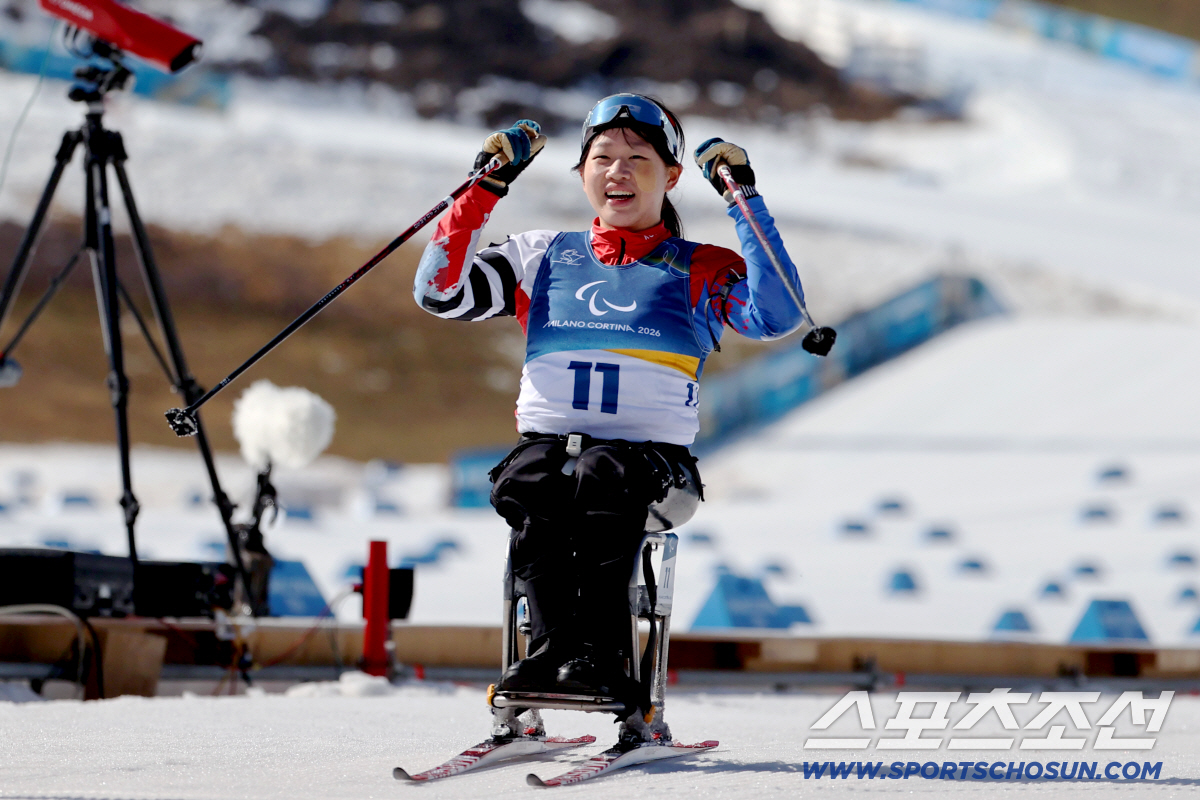 "신의현의 평창 미라클 8년후→김윤지의 금빛 미소"  대한민국은 동계패럴…
