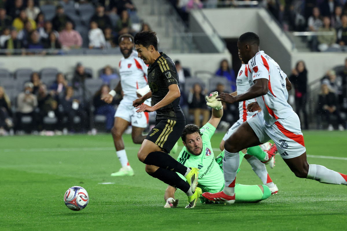 LAFC 감독 '오피셜' 공식발표, '韓 축구 에이스' 손흥민 '피 철철…