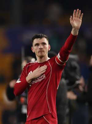 이럴 수가! 손흥민 대통곡, 평생 절친 부상→매력 없는 토트넘, EPL 베테랑 대놓고 거절 