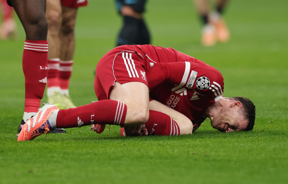 이럴 수가! 손흥민 대통곡, 평생 절친 부상→매력 없는 토트넘, EPL …