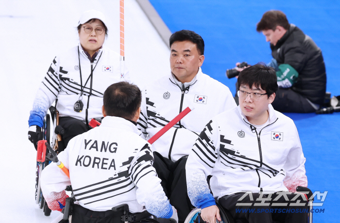 휠체어컬링 혼성 4인조,중국과 혈투 끝 5-7패...'팀200'의 믹스더블, 에스토니아와의 최종전에 4강행 명운 달렸다[밀라노-코르티나 패럴림픽],