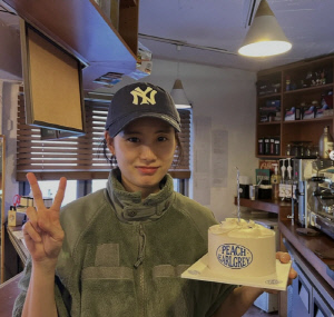 '이시언♥' 서지승, 알바했던 카페 5년만 떠났다 