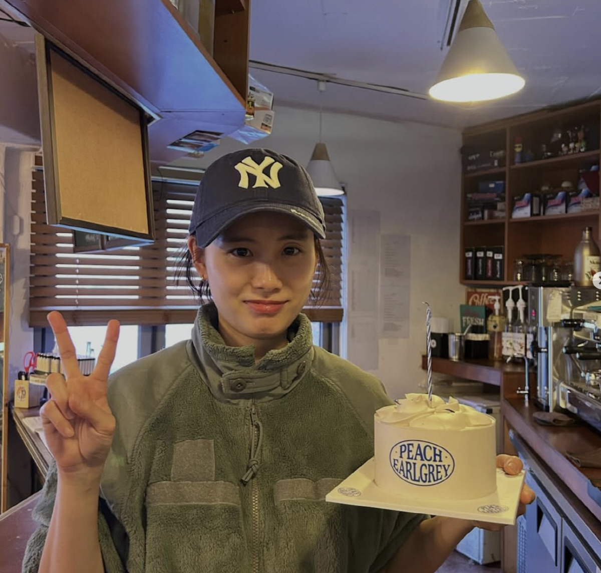 '이시언♥' 서지승, 알바했던 카페 5년만 떠났다 "결혼·아이까지 함께 …