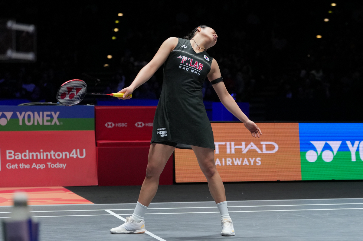 "그날이 아니었다, 왕즈이 축하해" 무너진 안세영 신화, 더 빛난 패자의…