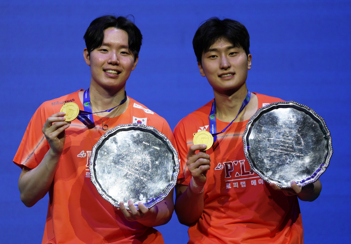 "그날이 아니었다, 왕즈이 축하해" 무너진 안세영 신화, 더 빛난 패자의…