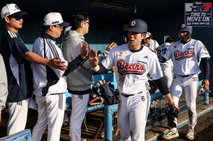 두산 2루 주전 전쟁, 캠프 MVP 거포가 승자? 생애 첫 억대 연봉 찍은, 타격 머신이 있는데...