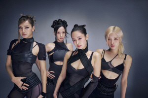 [공식]블랙핑크, 미니 3집 美 빌보드 200 8위…팀 통산 다섯 번째 차트인