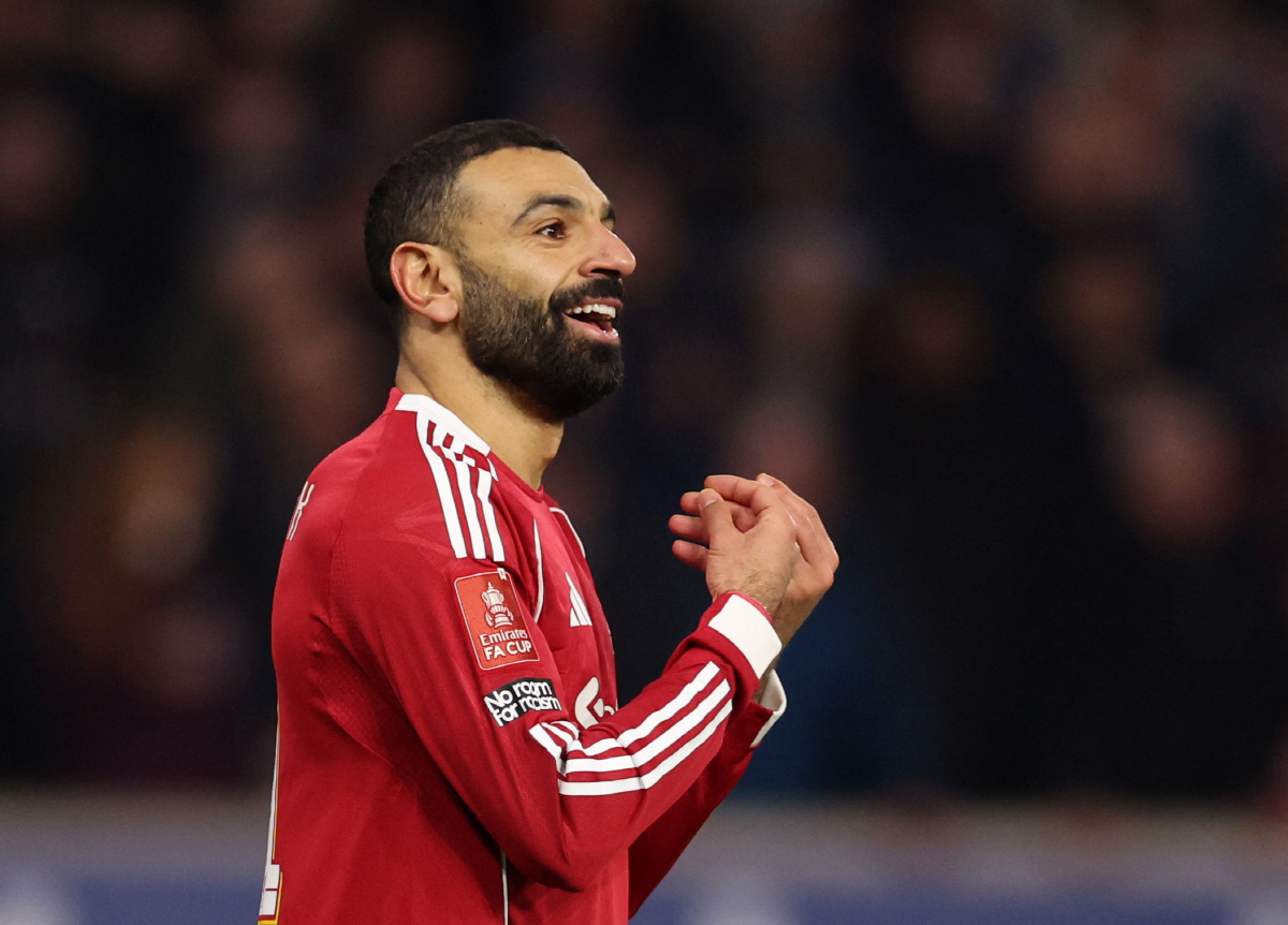 파격! '꿈의 조합' 터진다→살라+메시 또는 호날두…미국vs사우디 이적 …