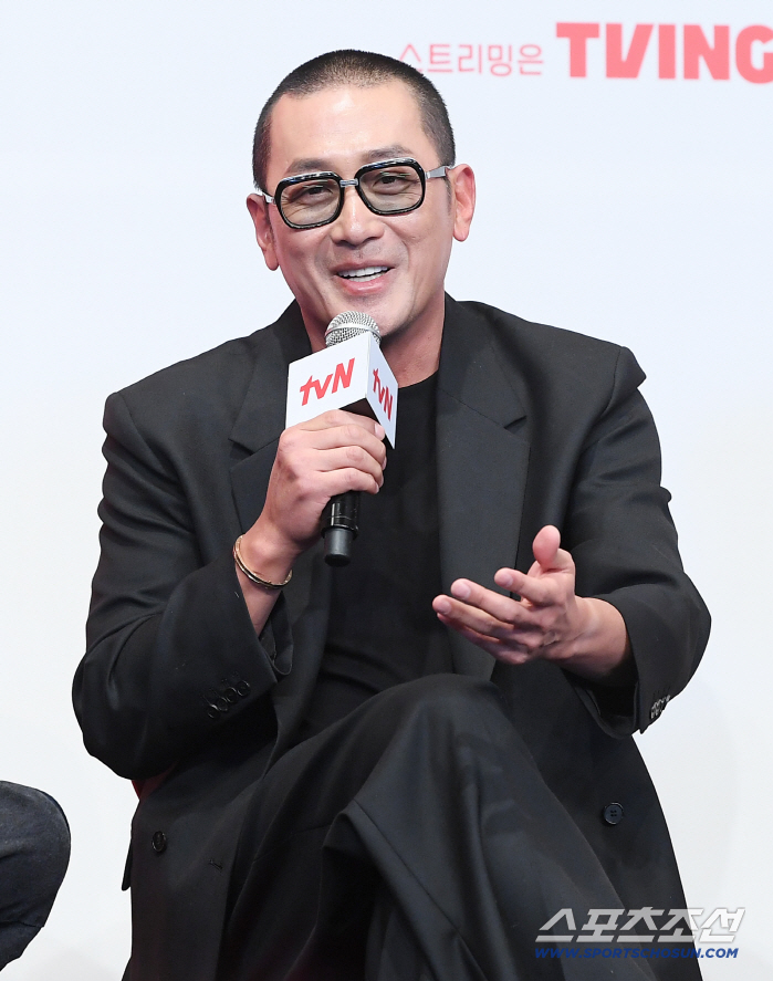 '건물주' 하정우 "한동안 부진했던 성적, 내가 감당해야할 부분"