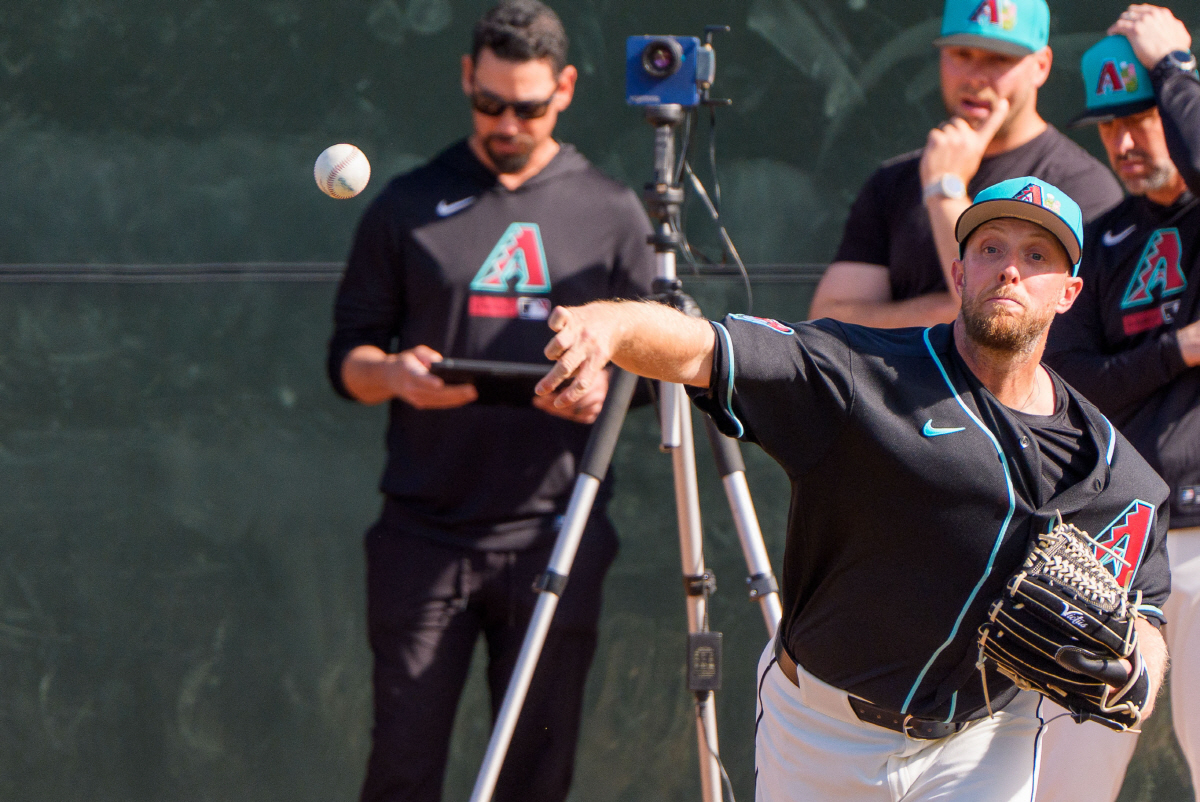 '1선발→5선발' 이건 강등 아니야! 켈리 라이브피칭 23개→허리 이상무…