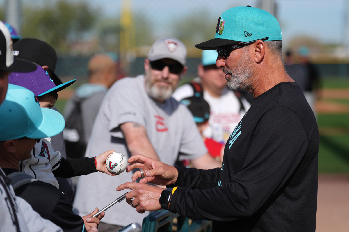 '1선발→5선발' 이건 강등 아니야! 켈리 라이브피칭 23개→허리 이상무…