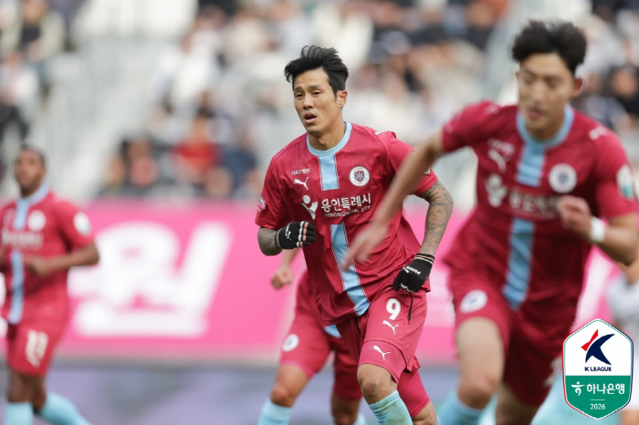 [SC이슈]"'2번' 유니폼을 입고, '바르셀로나 버스'를 탔다" '프로…