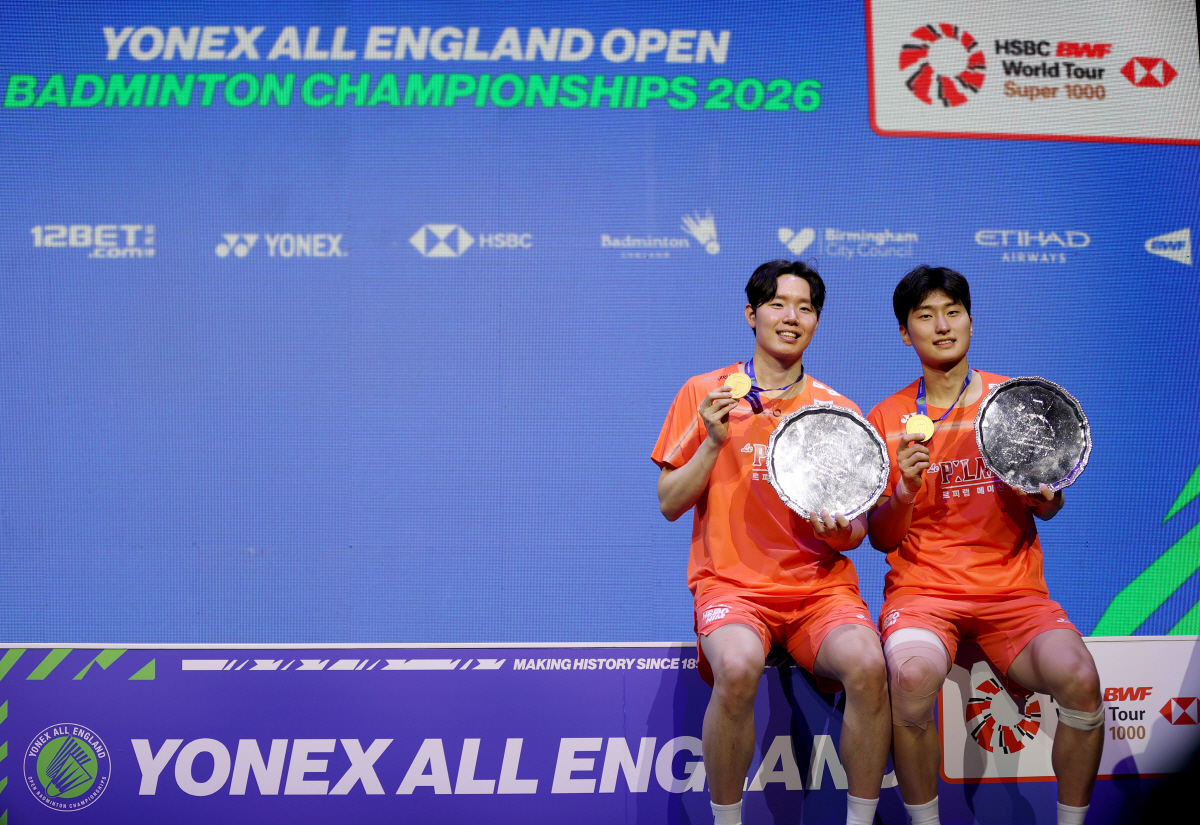 "韓 배드민턴 역사!" '세계랭킹 1위' 서승재-김원호, 40년 만의 '…