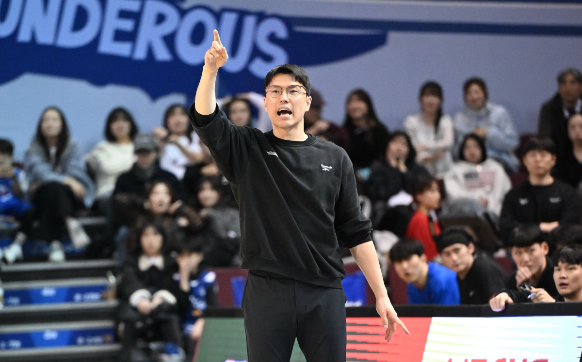 [현장인터뷰] 9위 삼성도, 2위 정관장도 방심 없다..."죽기 살기로 …