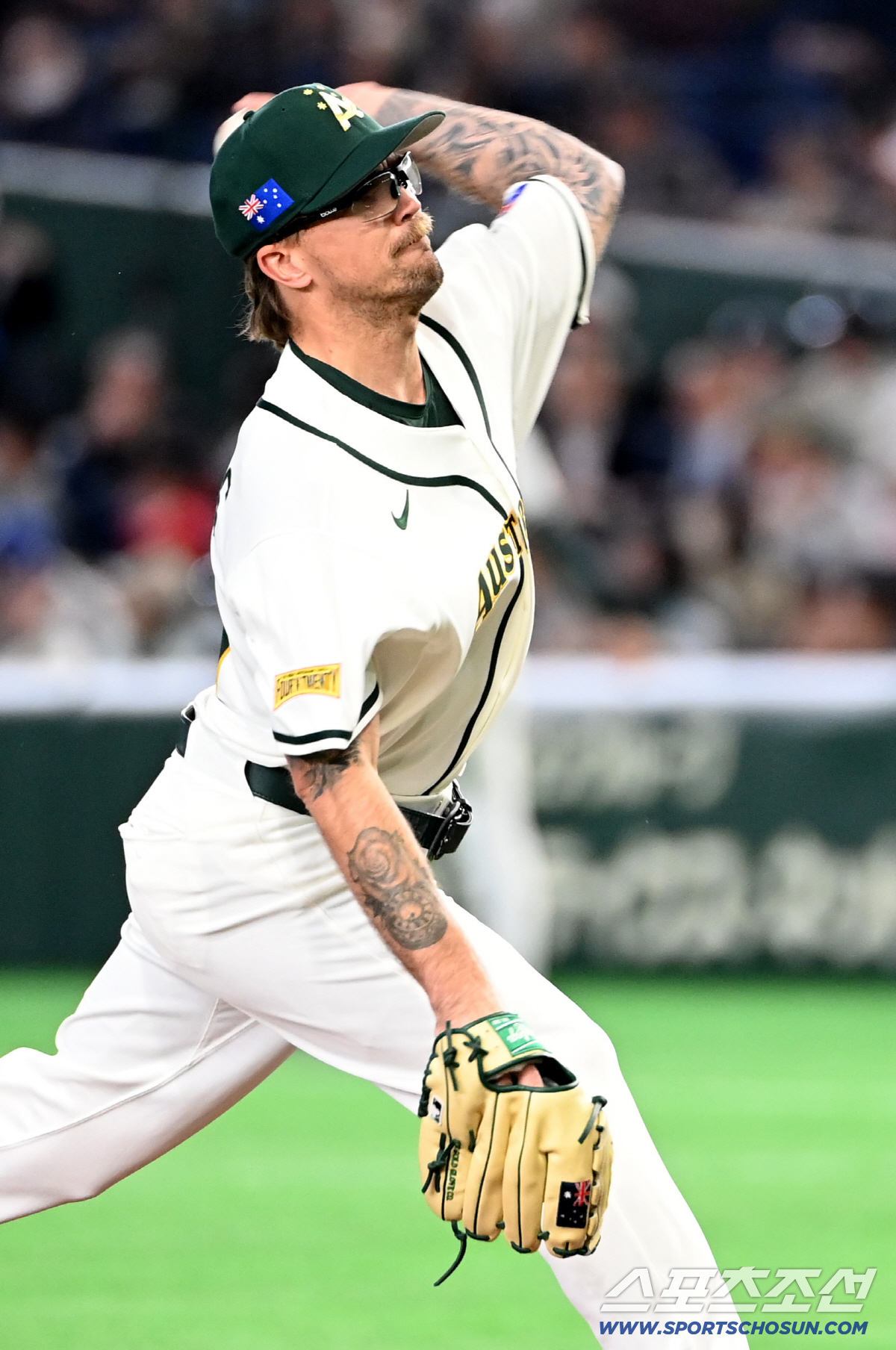 한국전 선발 등판한 라클란 웰스