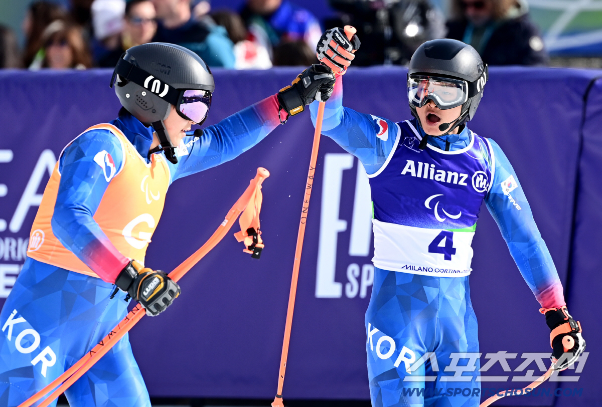 ‘아깝다! 1.48초’ '부상 투혼'최사라,슈퍼대회전 5위...실격 시련…