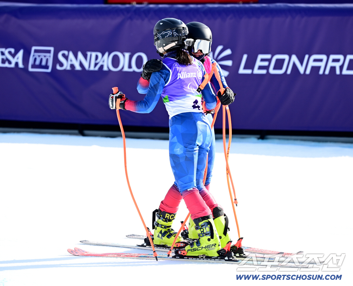 ‘아깝다! 1.48초’ '부상 투혼'최사라,슈퍼대회전 5위...실격 시련…