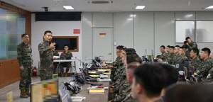 합참의장, FS 연습 현장지도…해군 2함대 등 방문