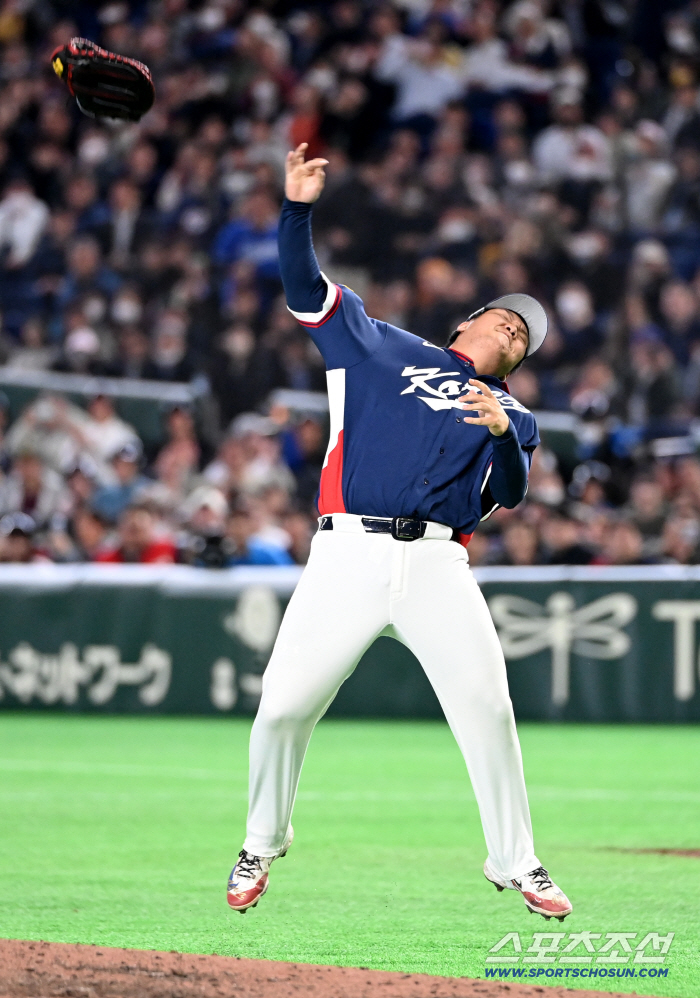 이건 기적이야! 눈물 바다된 도쿄돔 그라운드, 17년만의 WBC 8강 진출 쾌거[도쿄 현장]