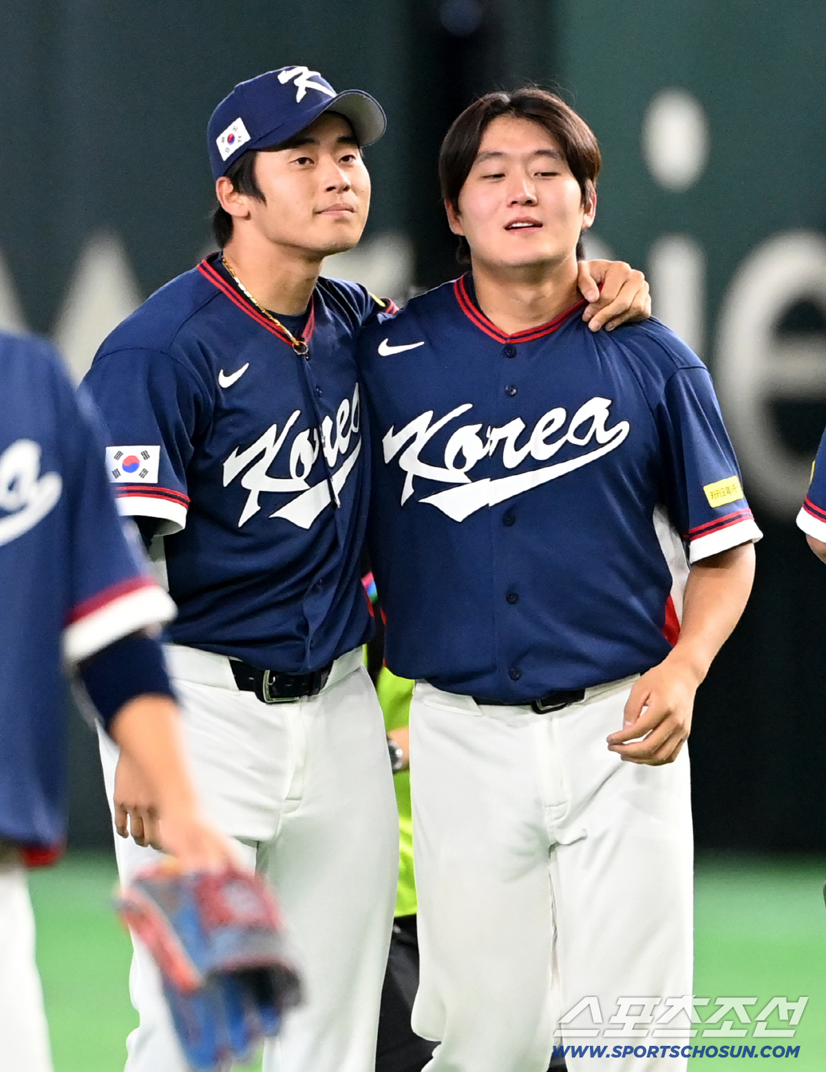 이건 기적이야! 눈물 바다된 도쿄돔 그라운드, 17년만의 WBC 8강 진…