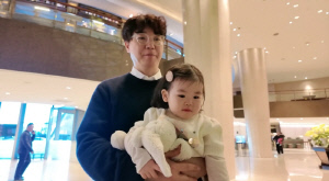 박수홍 16개월 딸 재이, 벌써 55세 아빠 걱정...